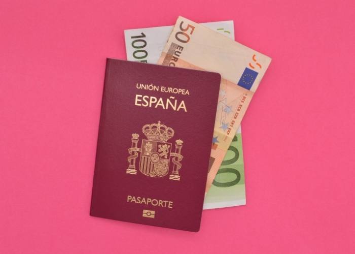 האם מי שפשט רגל זכאי להוציא דרכון אירופאי